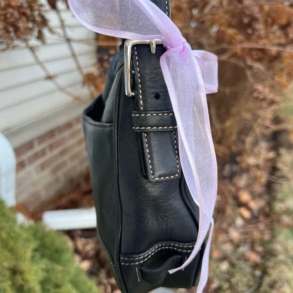 Coach Hampton Black Leather Shoulder Bag ๐ค Y2K - Picture 5 of 16